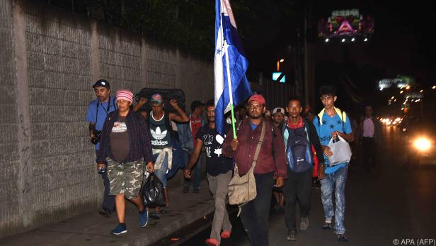 Tausende Honduraner haben sich zu Fuß auf den Weg in die USA gemacht