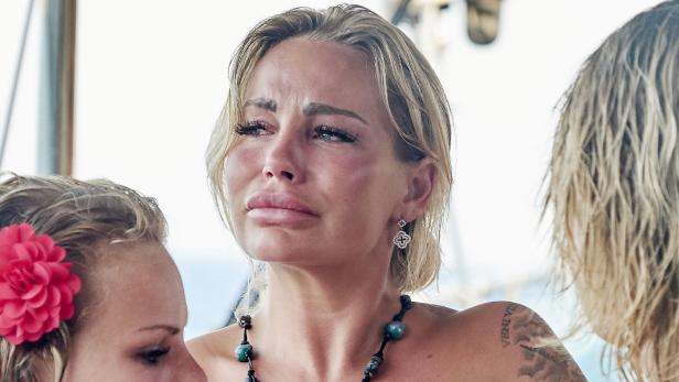 Gina-Lisa Lohfink brach während Reality-TV-Show weinend zusammen