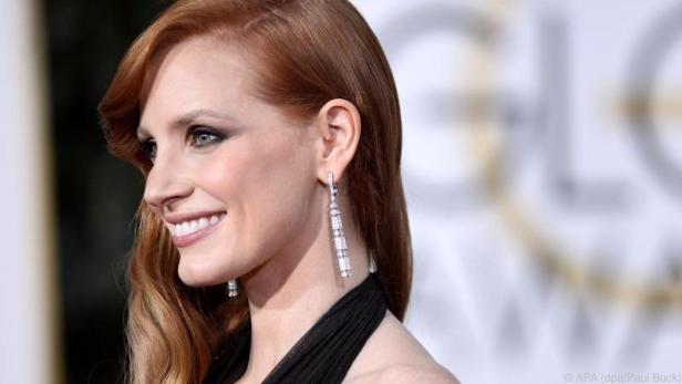 Seitenscheitel, gewellte Spitzen: Schauspielerin Jessica Chastain macht es vor