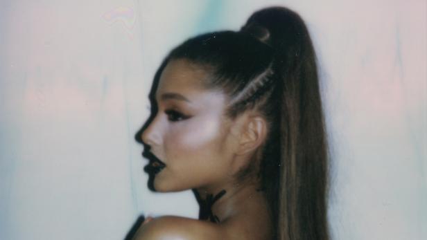 5 Lyrics aus dem Ariana-Grande-Album, die uns das Herz brechen