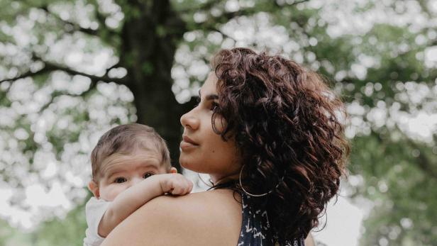 5 Frauen erzählen, wie es ist, alleinerziehende Mutter zu sein