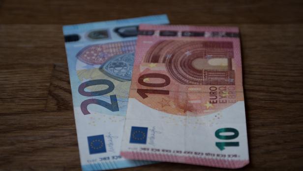 ÖsterreicherInnen haben auch 2018 weniger Geld gespart