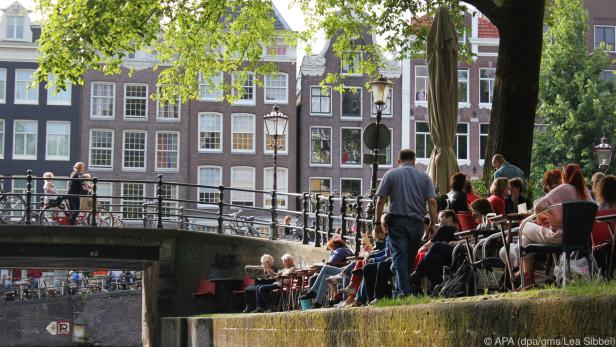 Amsterdam führt eine Bettenabgabe von drei Euro pro Gast und Nacht ein