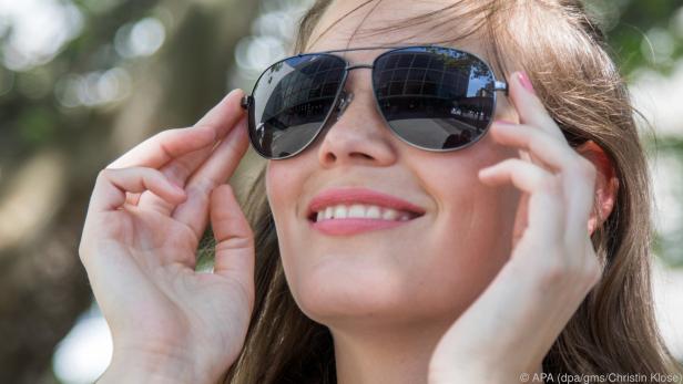 Vor UV-Strahlen schützt eine Sonnenbrille nur mit entsprechenden Filtern