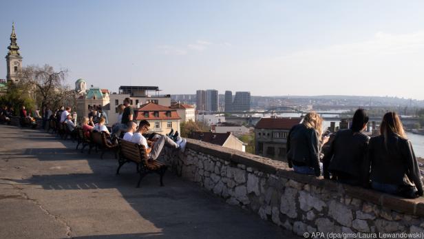 Die Aussicht von der Parkanlage Kalemegdan genießen auch viele junge Belgrader