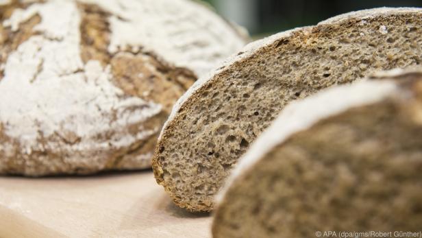 Schneidebretter und Arbeitsflächen sollten im Sommer besonders sauber sein