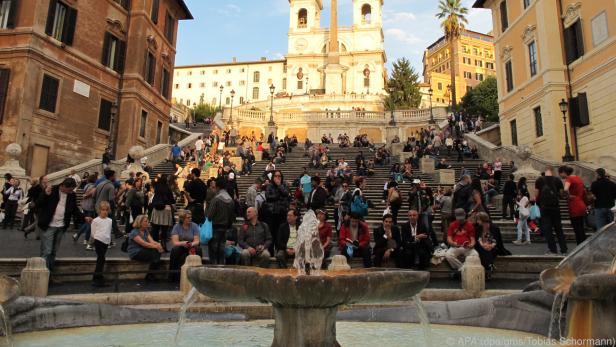 Auf der Spanischen Treppe in Rom gelten strengere Regeln für Besucher