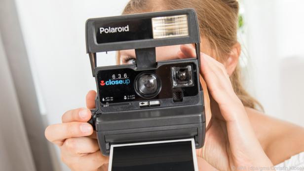 Unverwechselbar: Eine klassische Sofortbildkamara von Polaroid