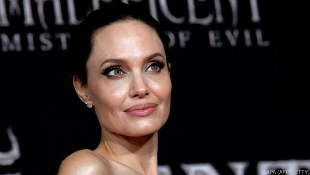 Angelina Jolie findet es herrscht zu viel "Angst und Panik"