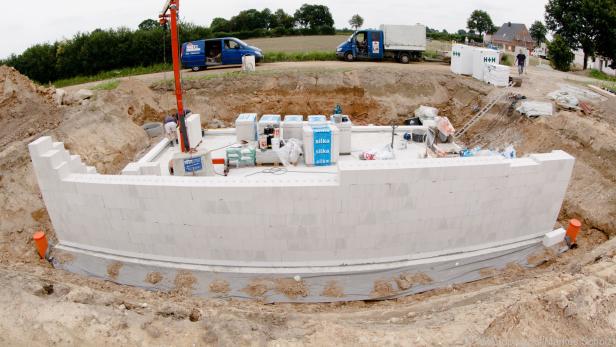 Um Wasserschäden vorbeugen muss man den Grundwasserspiegel im Blick haben