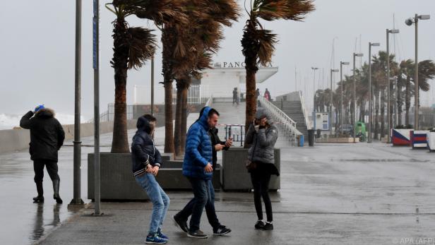 Heftige Sturmböen an der spanischen Küste in Valencia