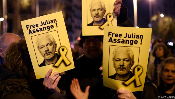 Weltweit wird die Freilassung von Assange verlangt