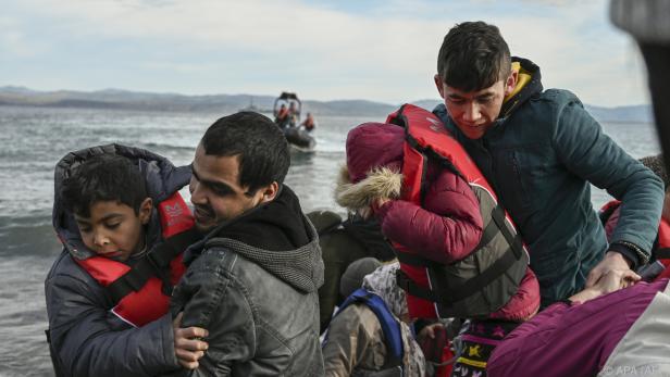 Flüchtlinge kommen auf der griechischen Insel Lesbos an