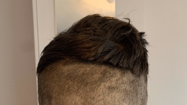 Corona-Haircut: Warum du während der Isolation lieber nicht zur Schere greifen solltest