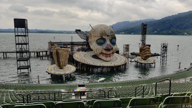 Das "Rigoletto"-Bühnenbild auf der Seebühne