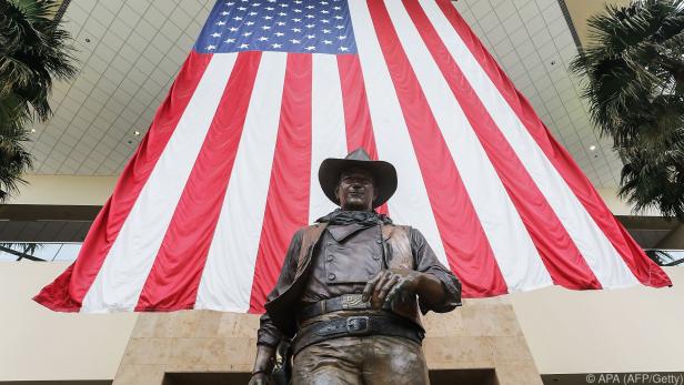 Statue von Filmlegende John Wayne
