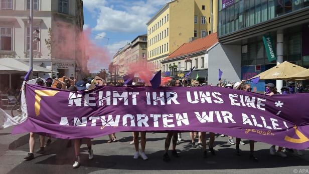 Demonstration unter dem Motto "Das Problem heißt Männergewalt"
