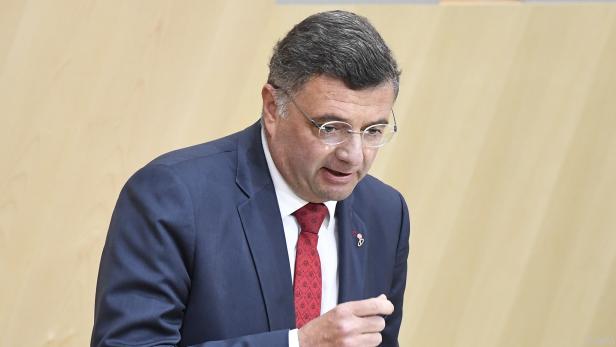 SPÖ-Vizeklubchef Leichtfried kritisiert das Covid-19-Maßnahmengesetz