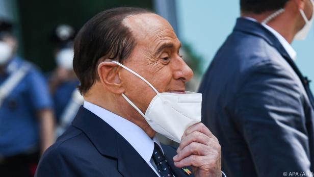Silvio Berlusconi ist mittlerweile symptomfrei