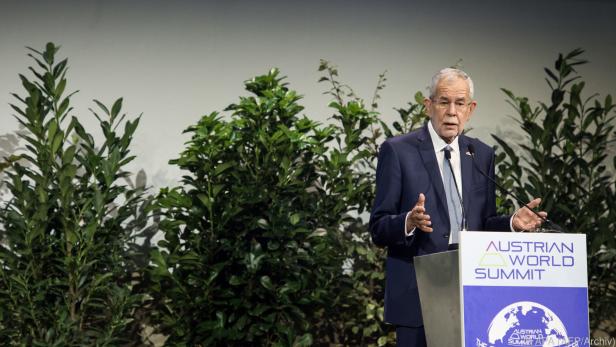 Bundespräsident Van der Bellen warnt vor "business as usual"