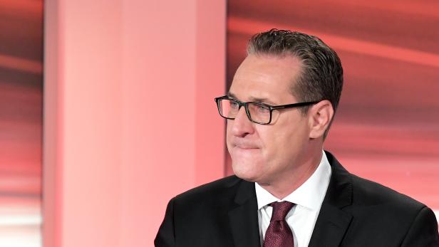 Strache bittet um Geld – UserInnen überweisen ihm Cent-Beträge