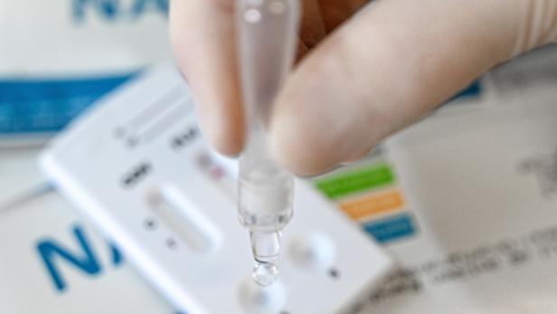 NAL VON MINDEN develops first combination test for corona and flu