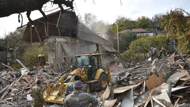 Zahlreiche Häuser in Stepanakert zerstört