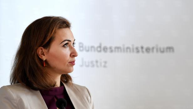 Justizministerin Alma Zadic: Zweiter Bericht für Veröffentlichung