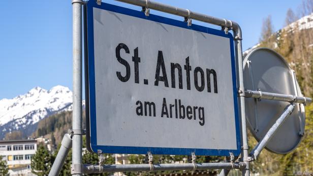 Partywütige Skitouristen offenbar in St. Anton unterwegs