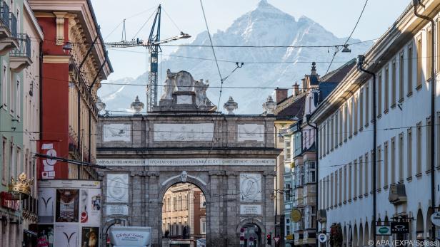 Aufruf zur Mobilitätseinschränkung in Tirol