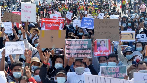Demonstrationen in Myanmar gehen weiter