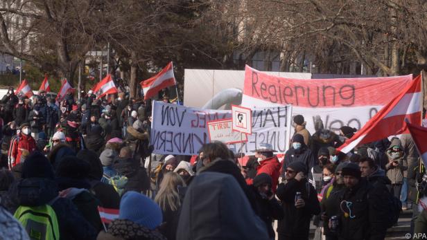 Die Corona-Demo am Samstag brachte 1.600 Anzeigen mit sich.