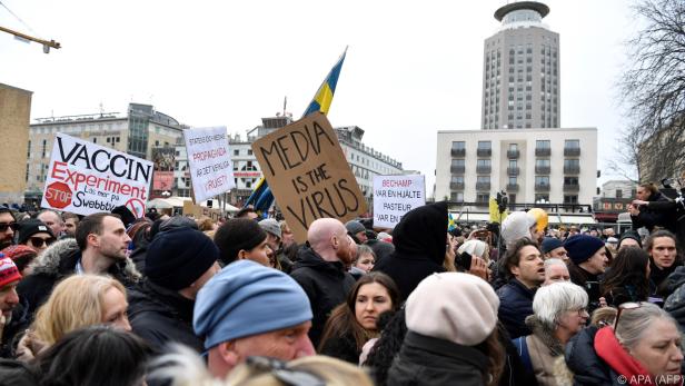Auch in Schweden gingen Corona-Skeptiker auf die Straße