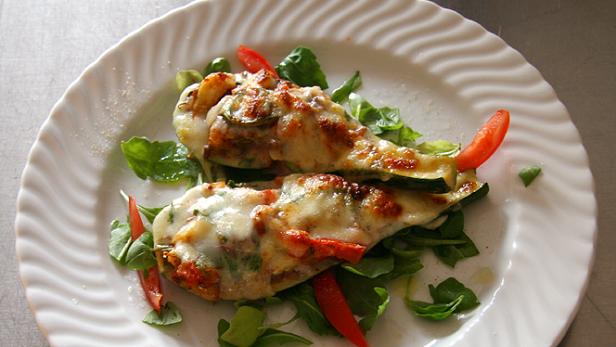 Was soll ich heute kochen: Gefüllte Zucchini-Schiffchen