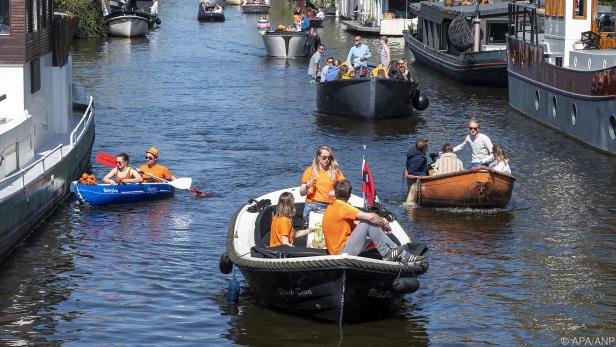 Boote in einem Amsterdamer Kanal