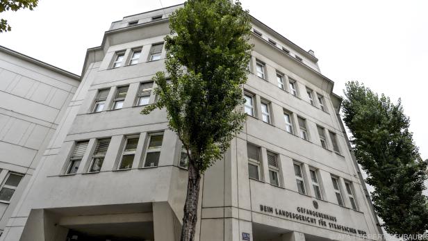 Mehrjährige Haft für Insassen der JA Josefstadt, der Zelle anzündete