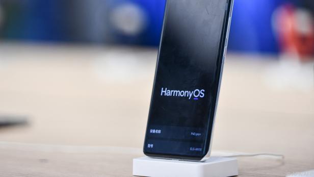 Ein Huawei-Smartphone mit HarmonyOS