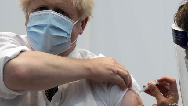 Der britische Premier Boris Johnson hat seine 2. Impfung schon
