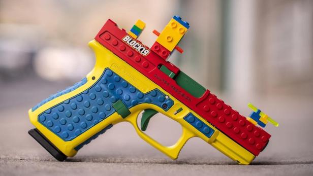 Eine Glock im Lego-Look: Waffe sorgt für Kontroverse