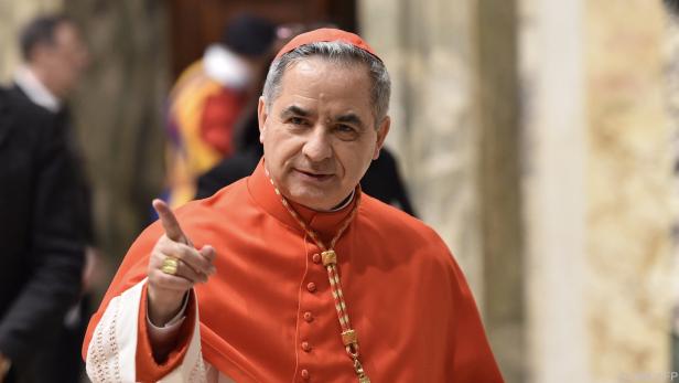 Erstmals steht mit Kardinal Becciu ein Kardinal vor Gericht
