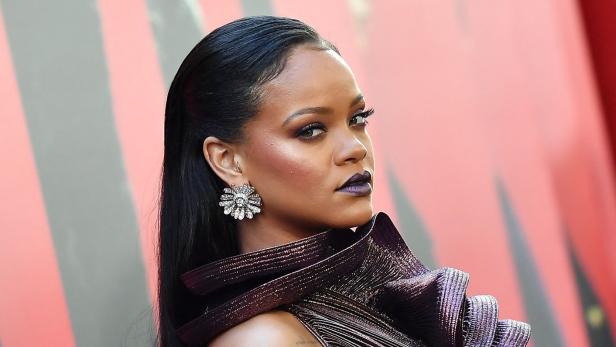 Rihanna zeigt ihren Babybauch beim Oscars-Auftritt