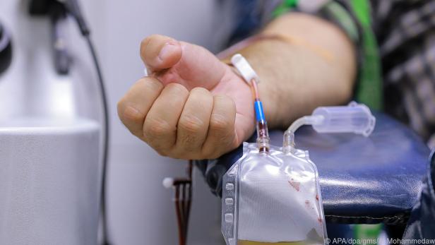 Ein Mensch kann bis zu 60 Mal im Jahr Blutplasma spenden