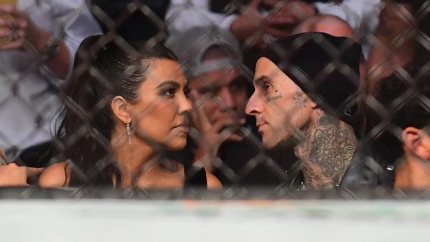 Süße News: Kourtney Kardashian und Travis Barker haben sich verlobt