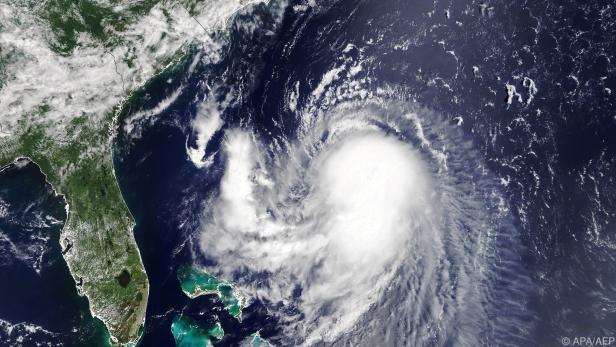 Der Sturm Henri bewegt sich auf US-Ostküste zu