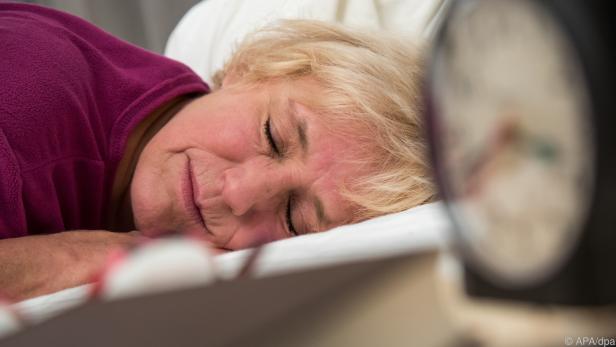 Mit fortschreitendem Alter steigt das Risiko für eine Schlafapnoe