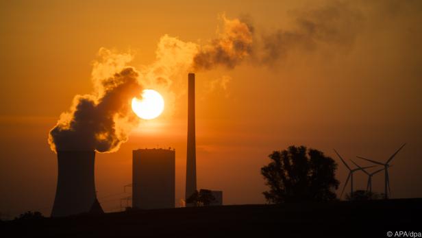 Das Kohlekraftwerk Mehrum liefert Strom auch ohne Sonne und Wind