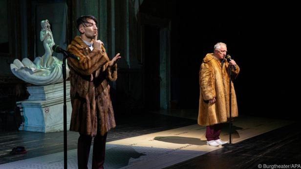 Pauwels bringt gehörlose Jugendliche und Burgtheater-Schauspieler gemeinsam auf die Bühne