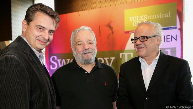 Christoph Wagner-Trenkwitz, Stephen Sondheim und Robert Meyer 2013 vor "Sweeney Todd" in der Volksoper