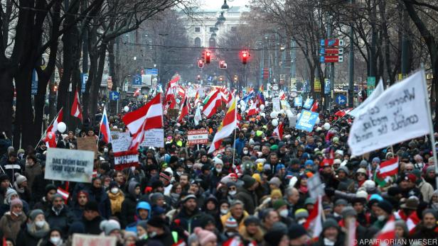 Laut Polizei nahmen 40.000 Personen an Protesten teil