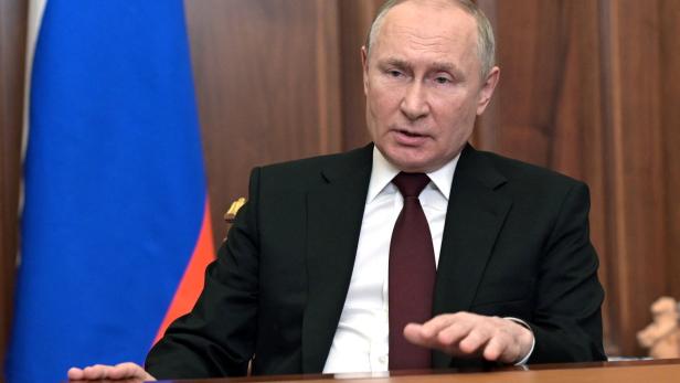 Putin ordnet Entsendung von Truppen in Ost-Ukraine an